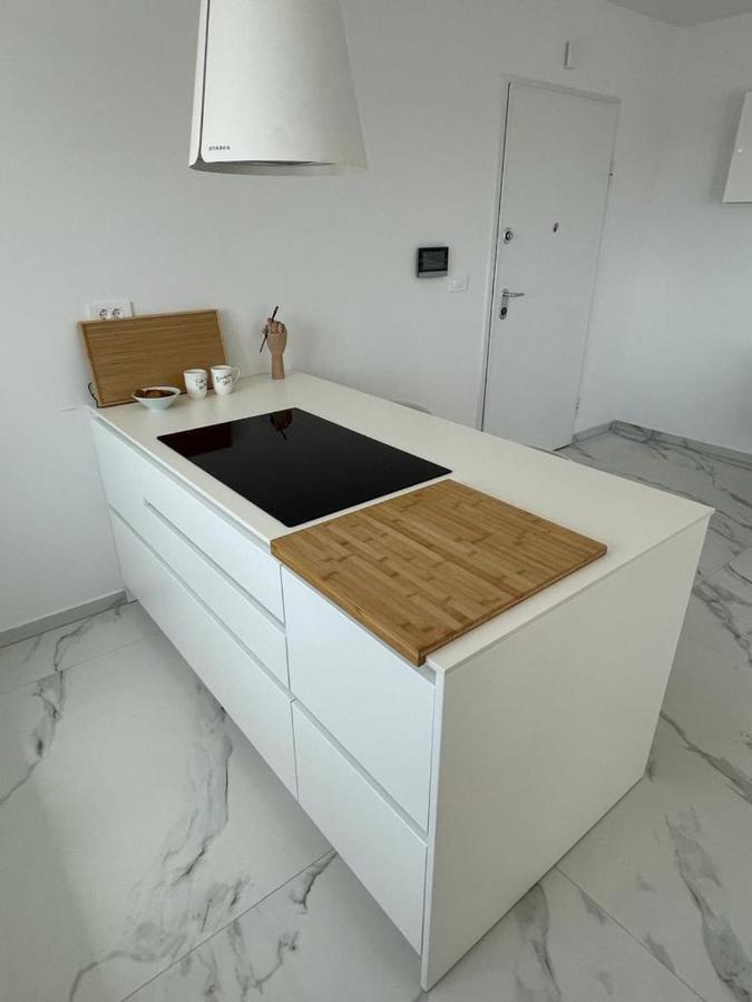 Lavender Tree - Luxury Apartments Трогир Екстериор снимка