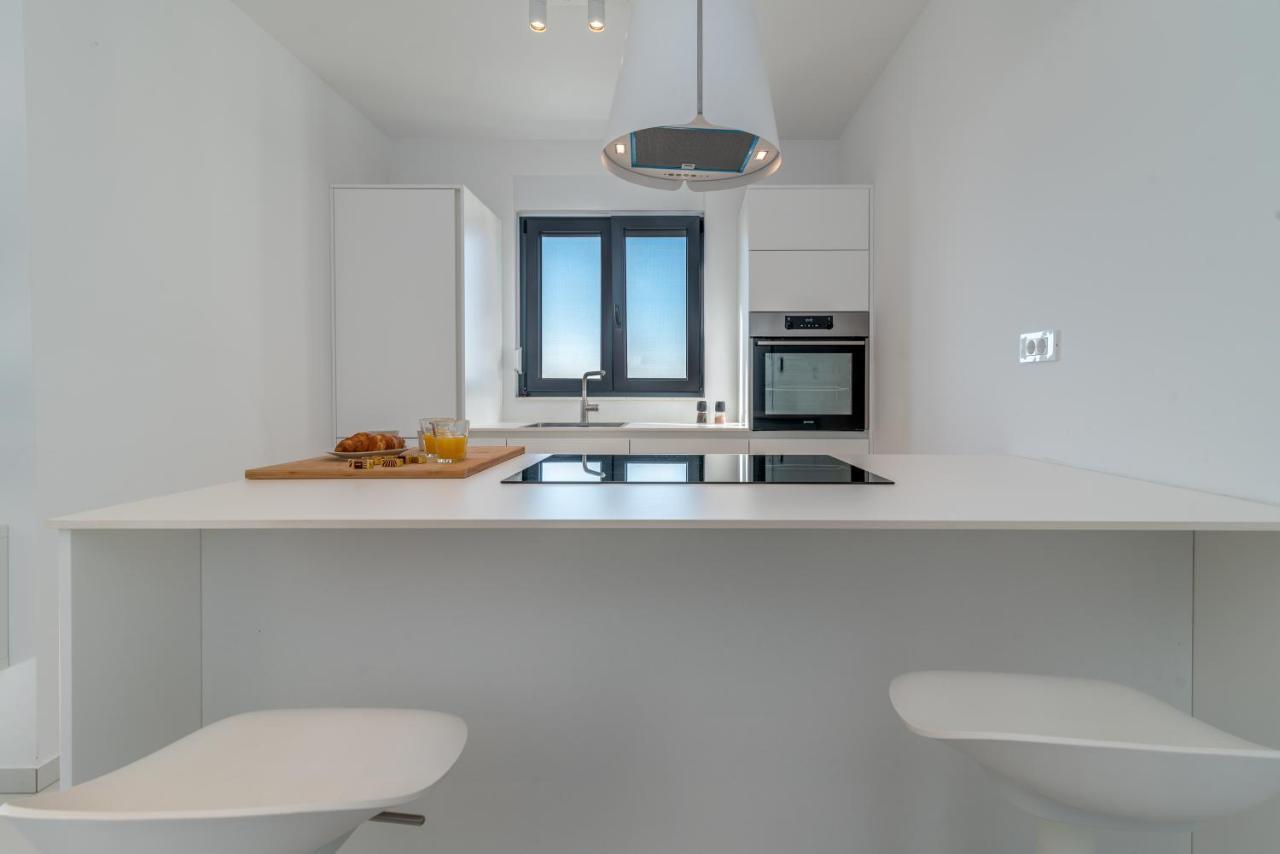 Lavender Tree - Luxury Apartments Трогир Екстериор снимка